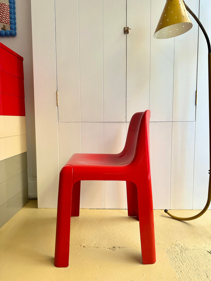 Ozoo 700 chair by Marc Berthier