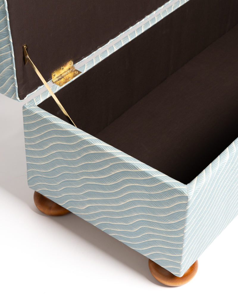 Folie Chest